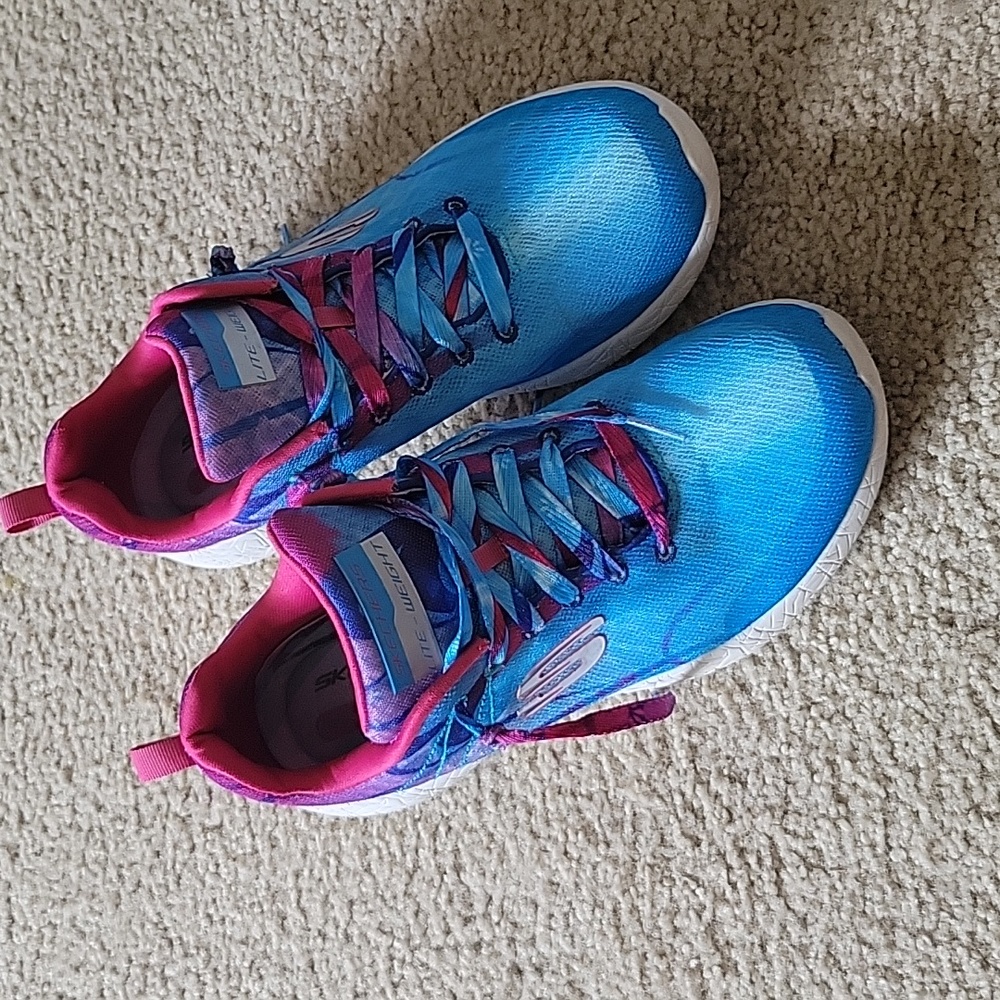 Sketchers Lite Weight